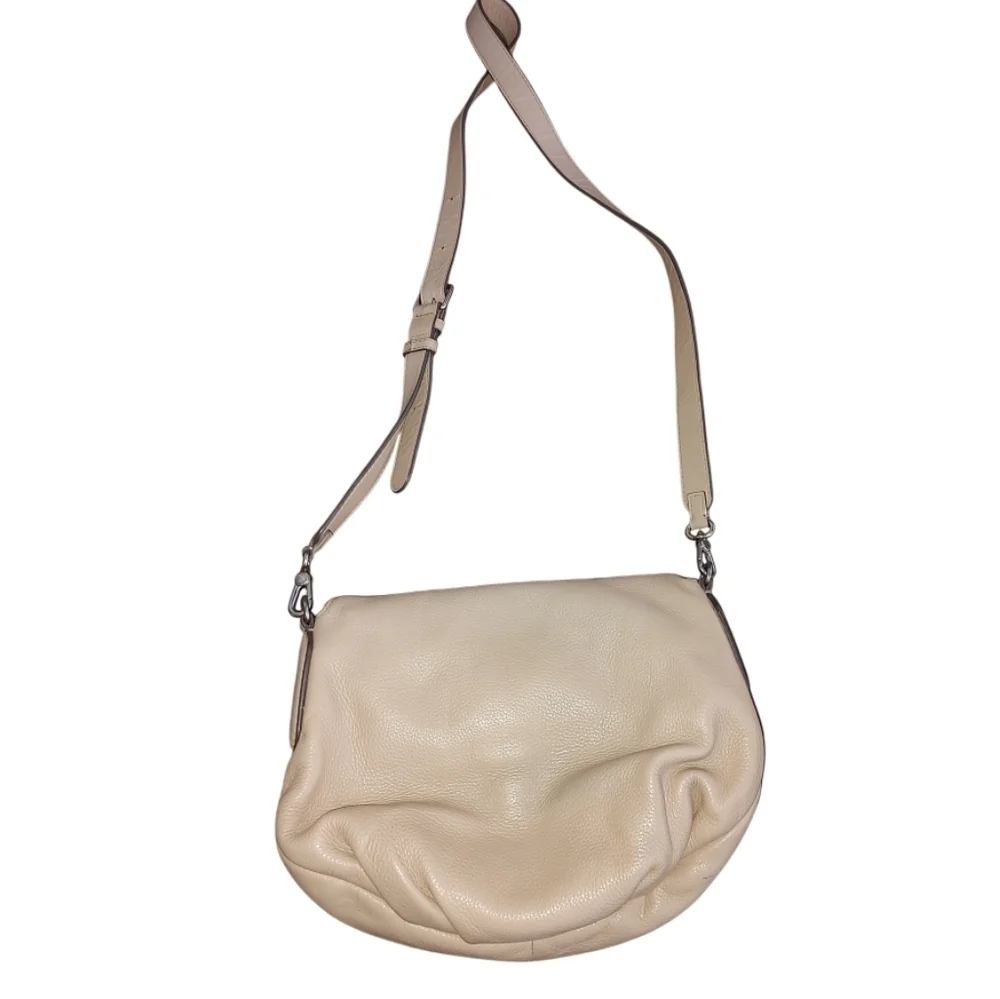 Marc Jacobs Tan Leather Large Hobo Crossbody Bag with Adjustable Strap